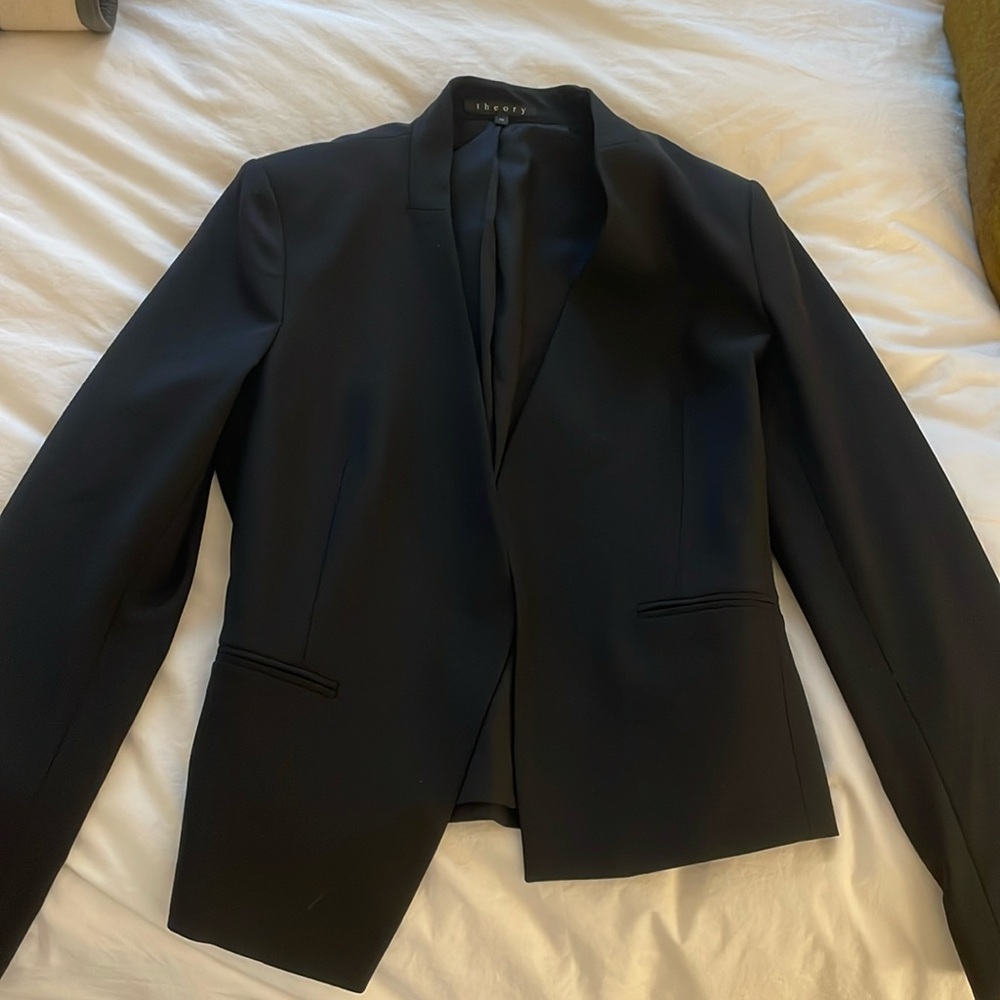 Black theory blazer
